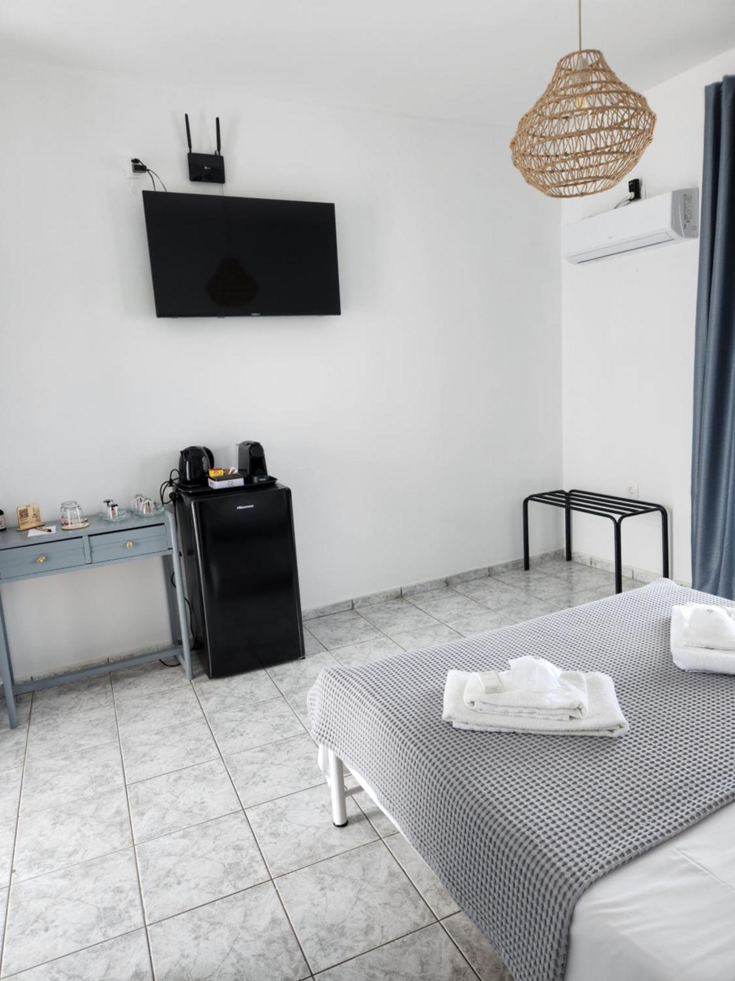 Eleios Hotel Serifos Livadi  Exterior foto